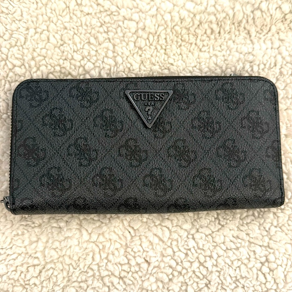 Guess women wallet